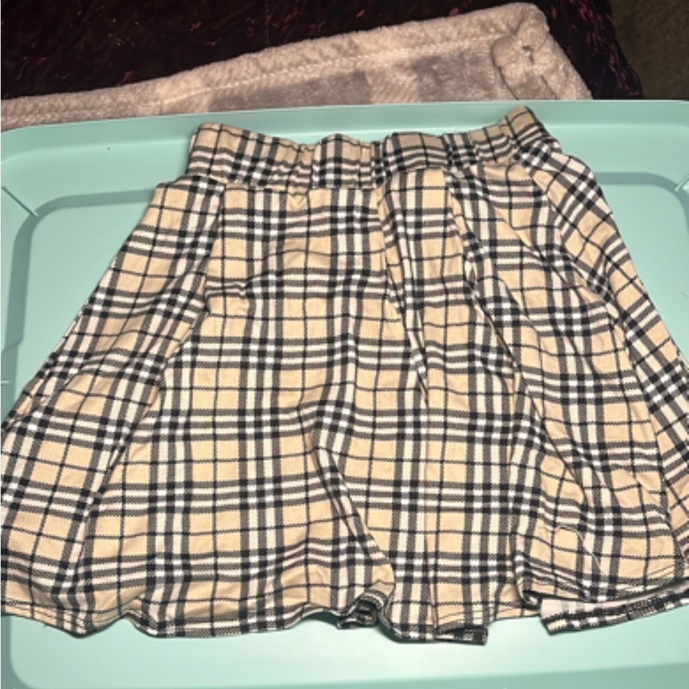 Checked mini skirt